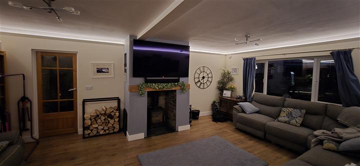 Living room LED cove lighting
